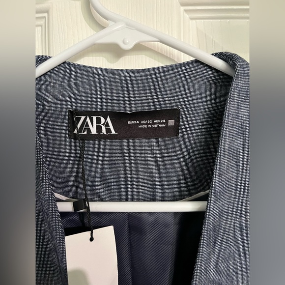 NWT Zara Basic Linen Blazer Jacket,  Size 2 - Picture 4 of 5